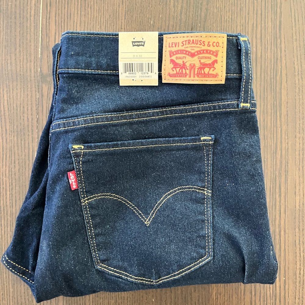 Levi's 314 Shaping Straight in 31x30
